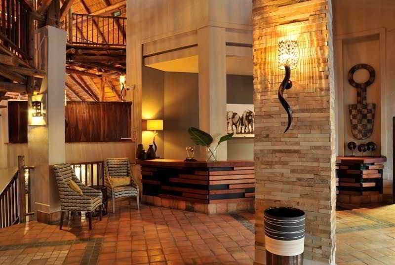 Victoria Falls Safari Suites Exterior foto